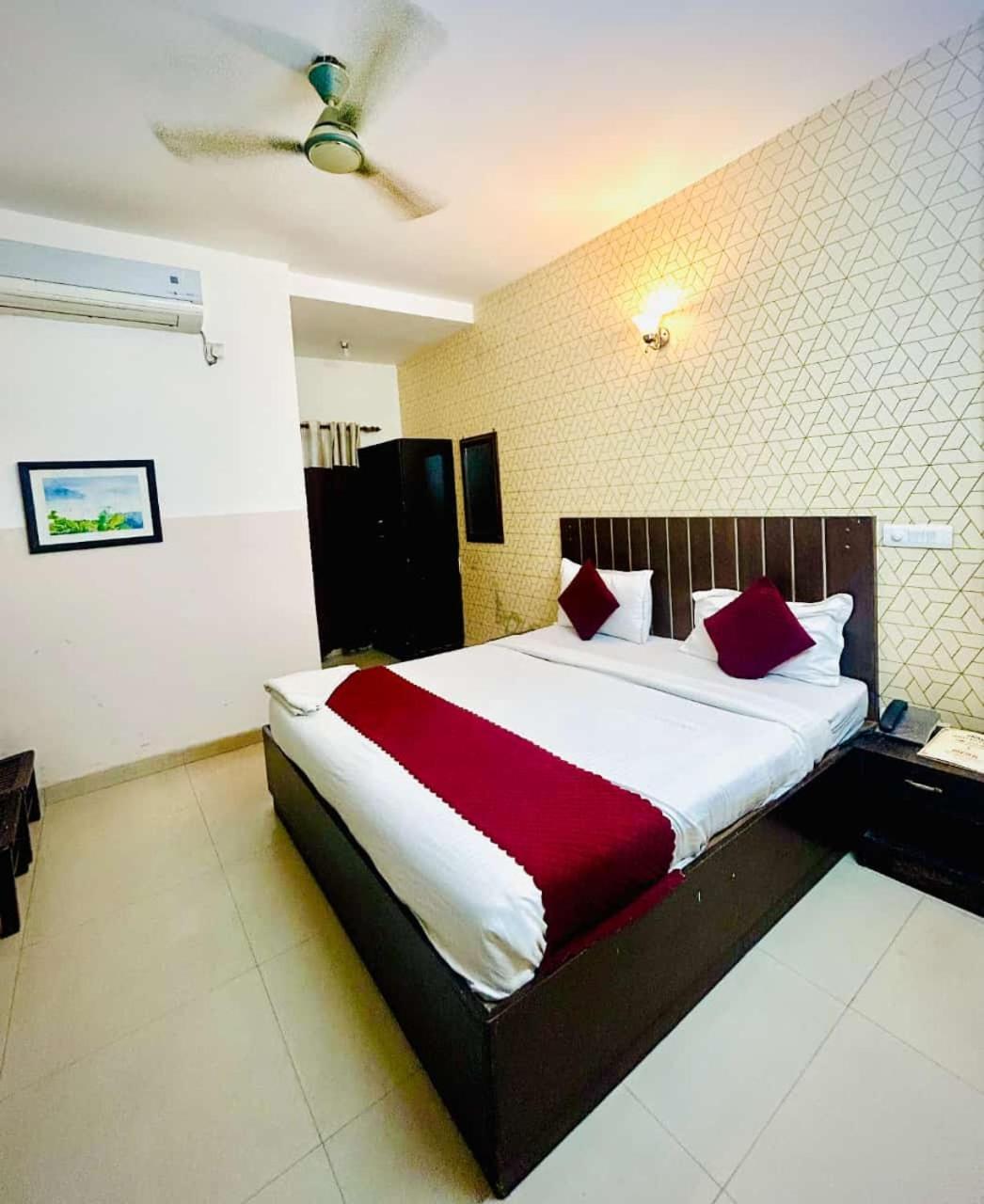 Hotel Airport City New Delhi Luaran gambar